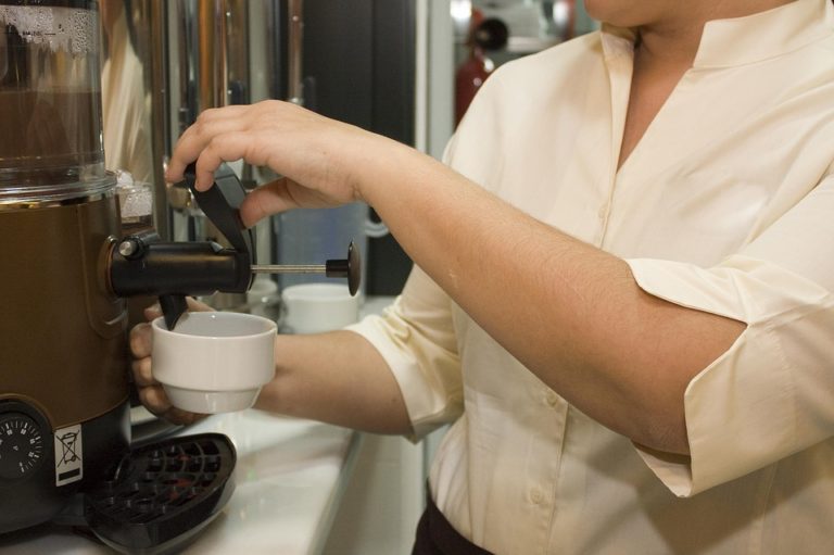 Franchising jako lehká cesta k podnikání. Dá se na něm vydělat?
